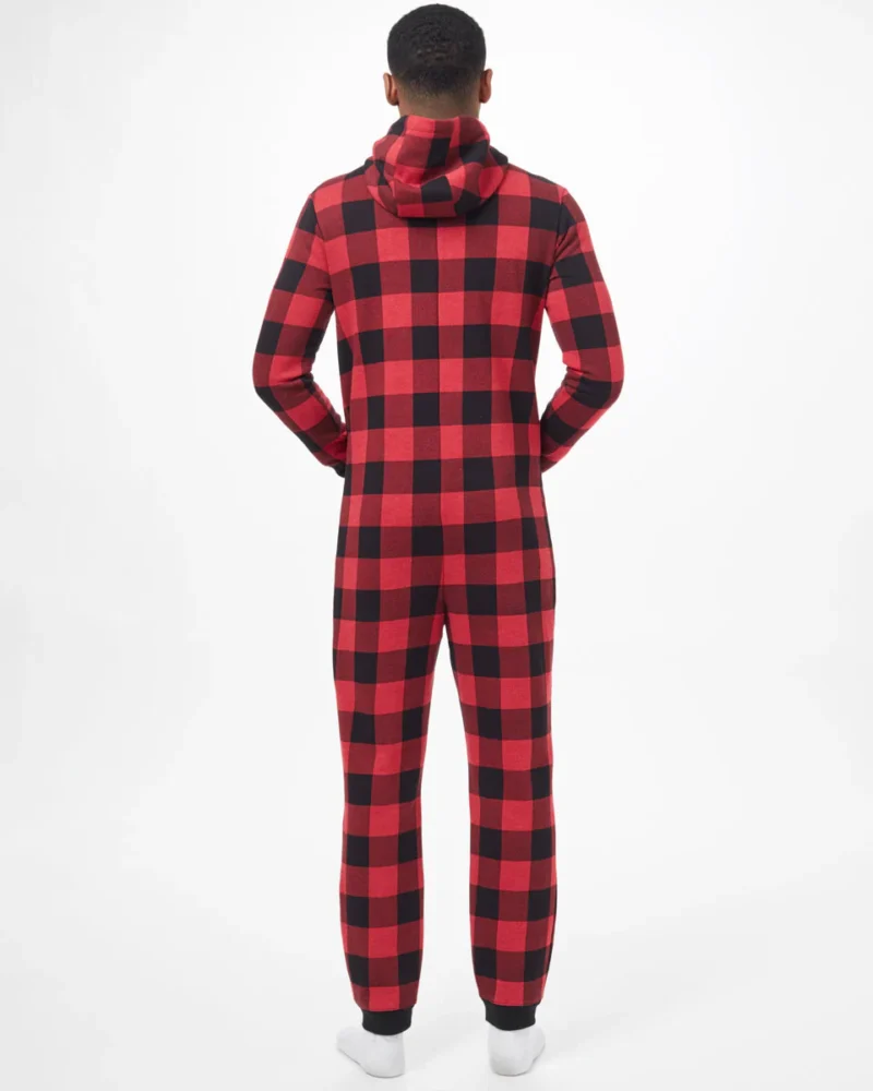 Onesie uniszex kezeslábas - Rio red - férfi modellen teljes alakos - hátulról