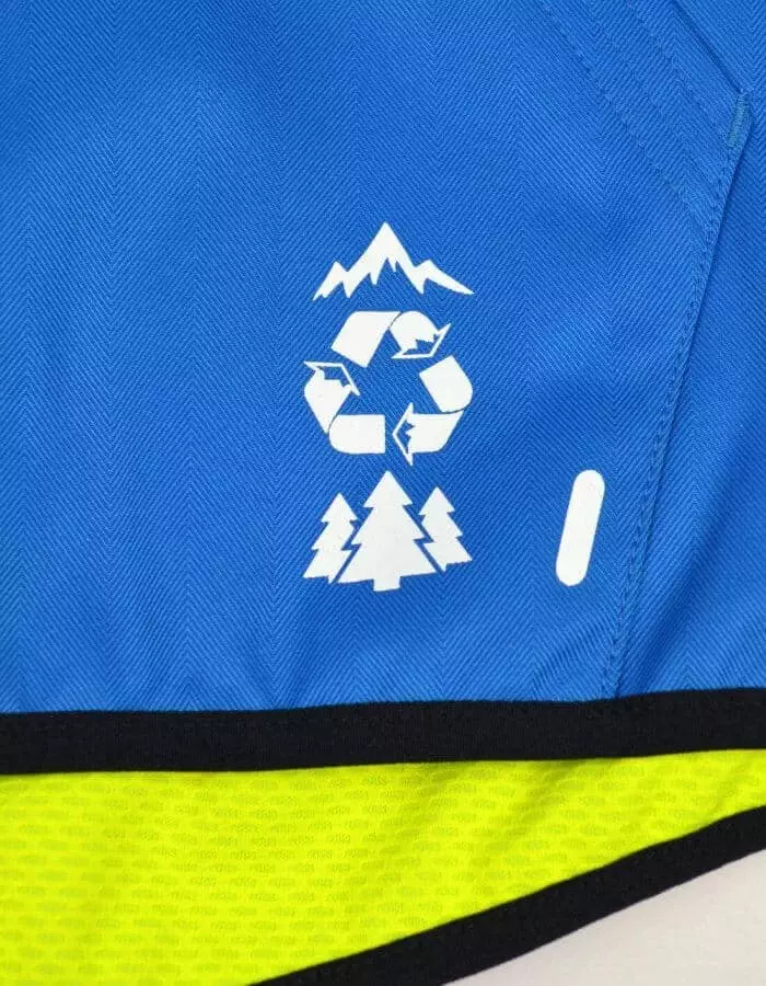 Flying kék síkabát közeli Recycled logó