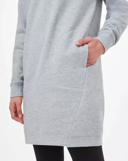 Fleece Crew női ruha szürke színben, modellen szemből - közeli